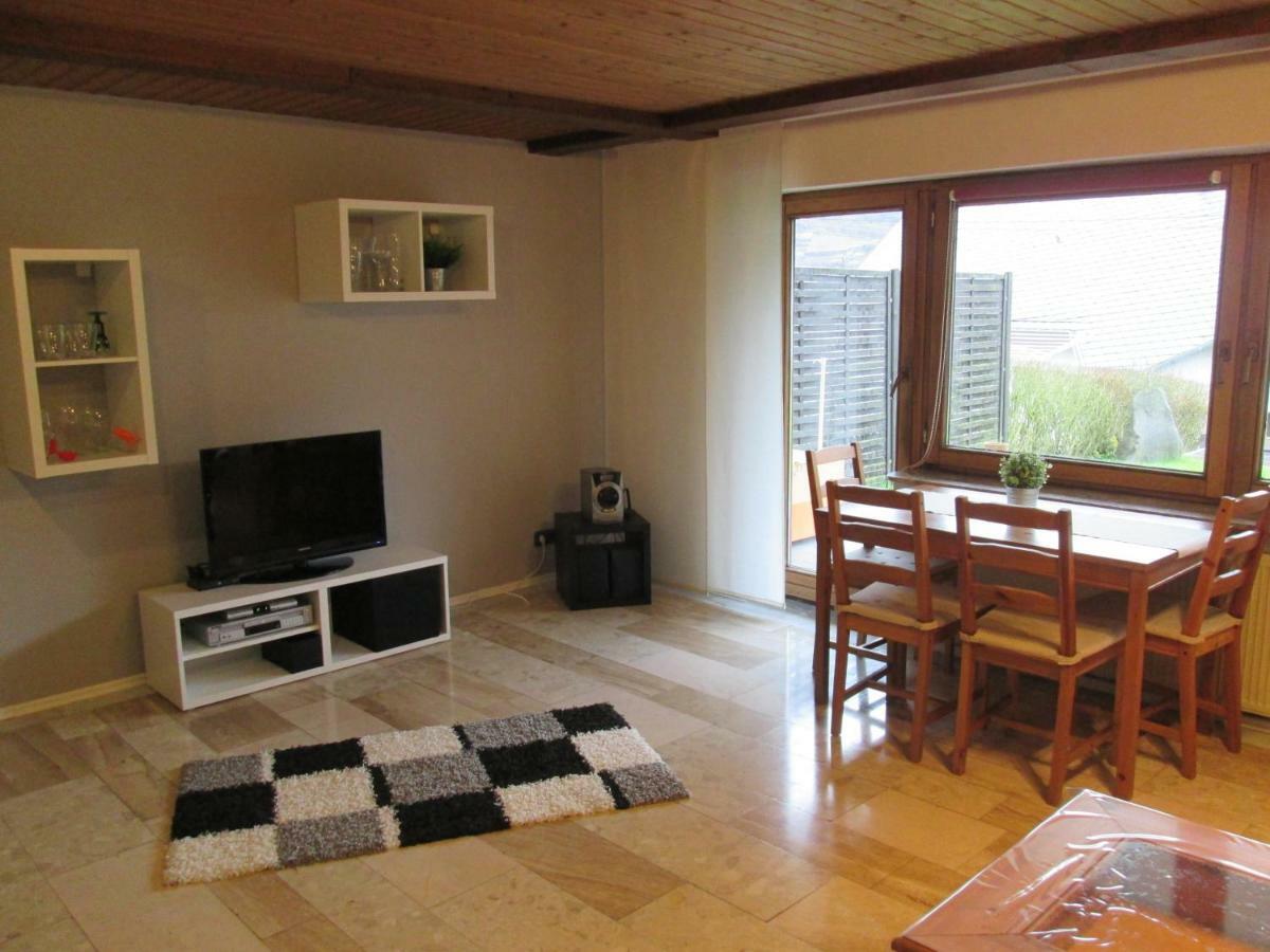 Ferienwohnung Edi Fischer Oberfell ภายนอก รูปภาพ