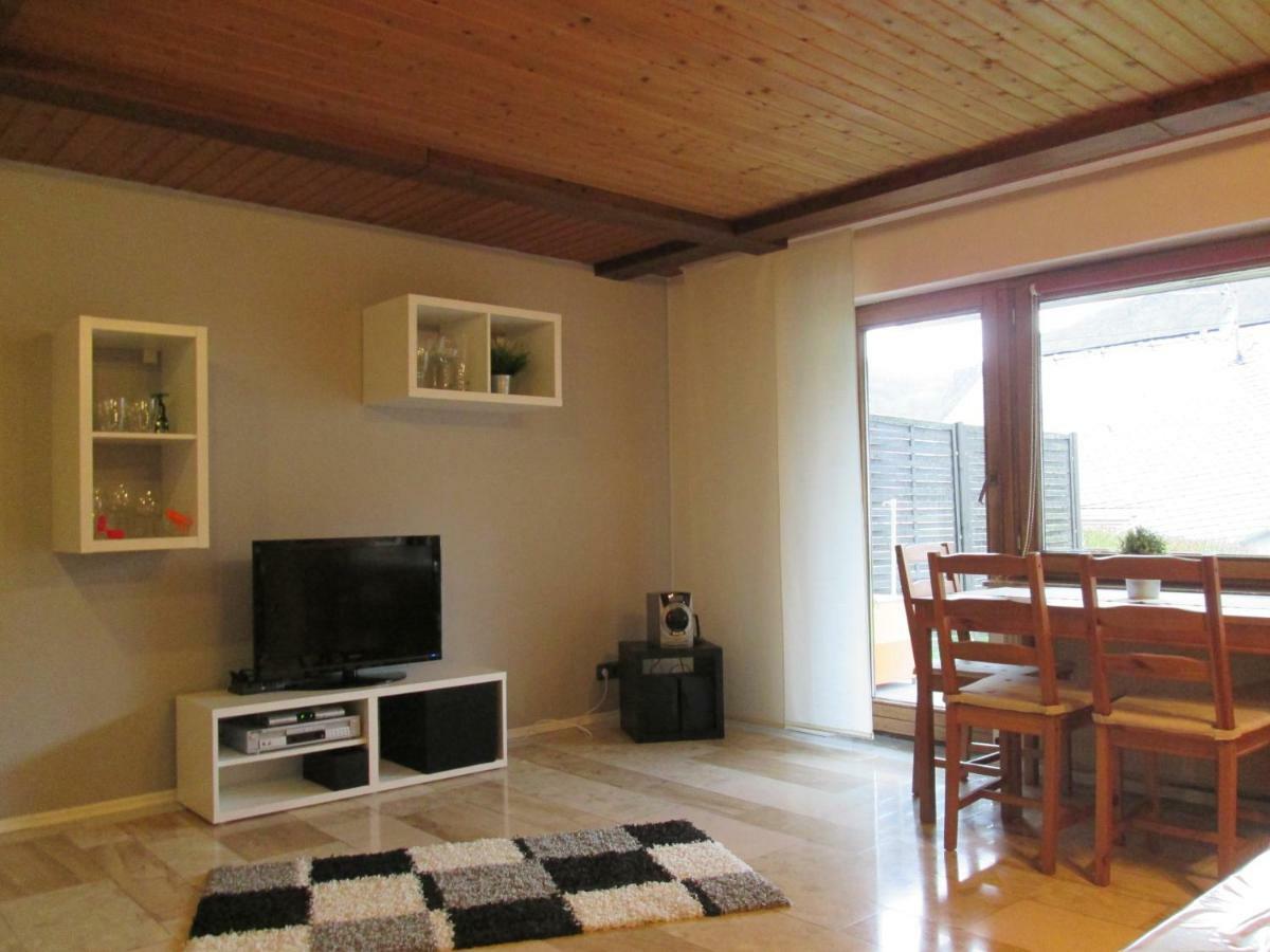 Ferienwohnung Edi Fischer Oberfell ภายนอก รูปภาพ