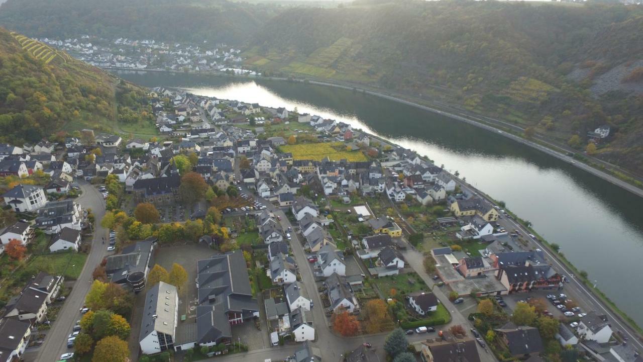 Ferienwohnung Edi Fischer Oberfell ภายนอก รูปภาพ